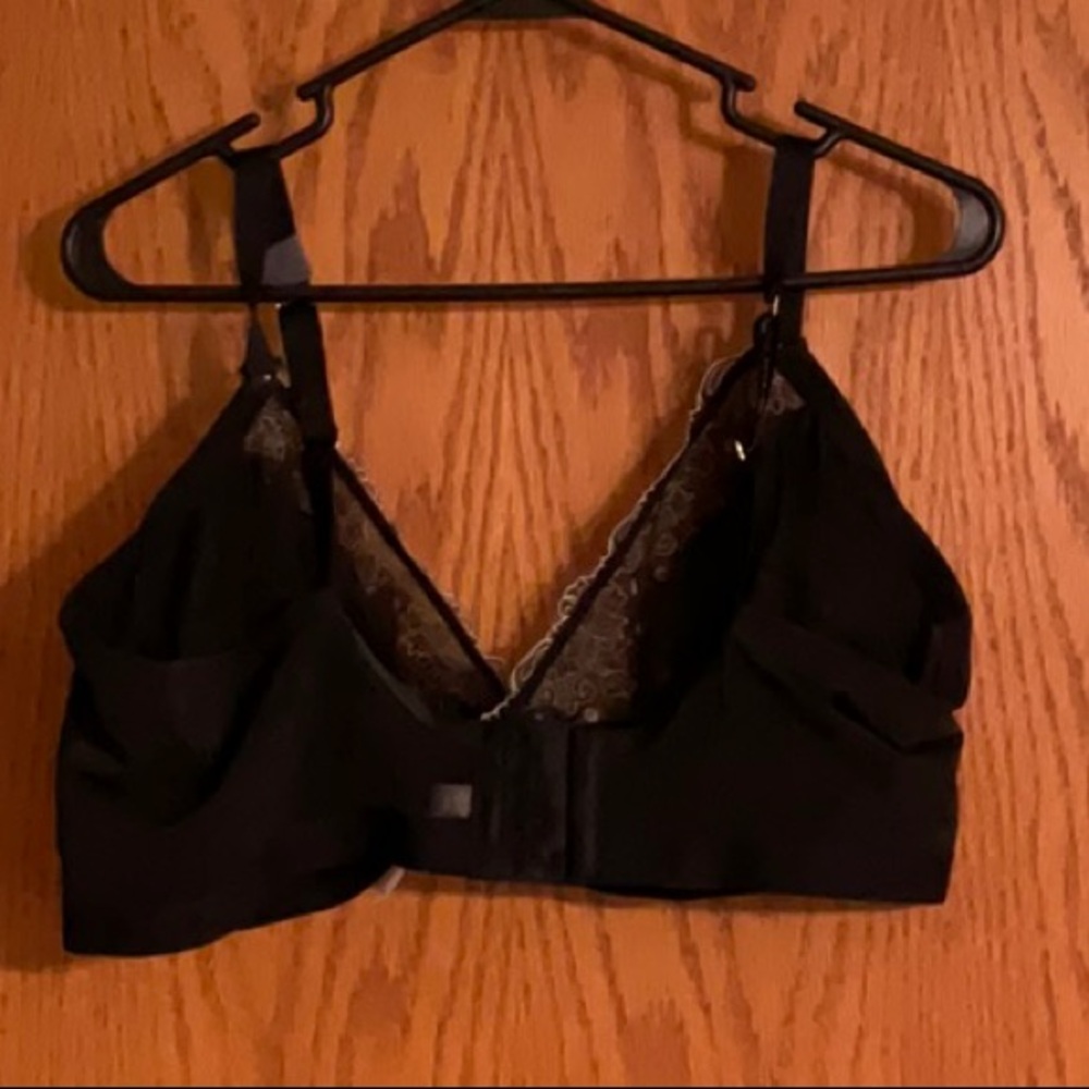 Cacique Elegant Black Lace Bralette - Picture 2 of 5